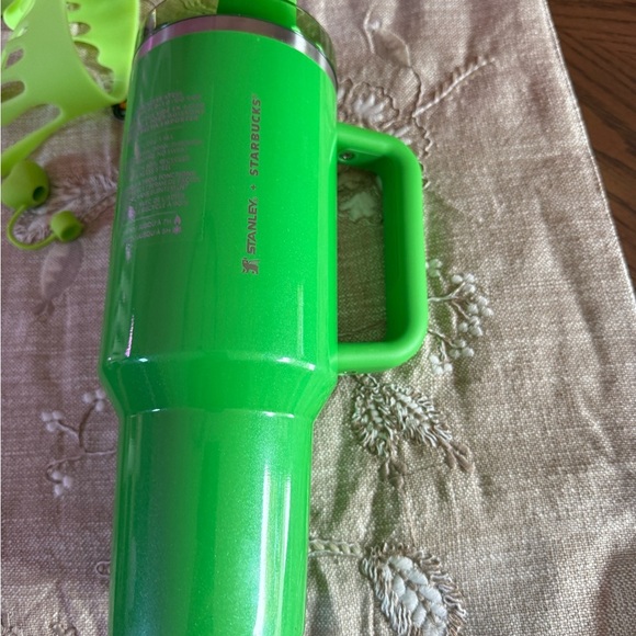 Stanley + Starbucks Neon Green Halloween Slime 40oz Quencher Rare Glow Sleeve - Picture 4 of 9